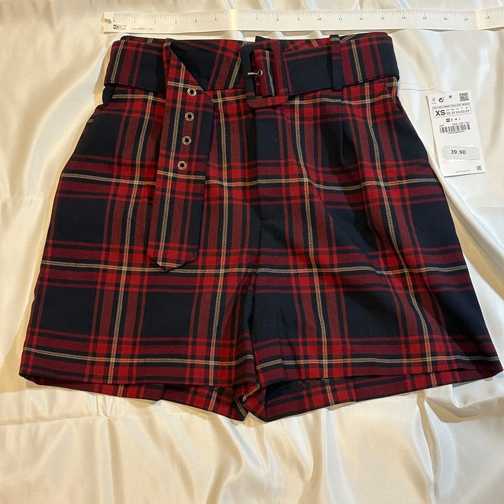 ZARA plaid red checks shorts